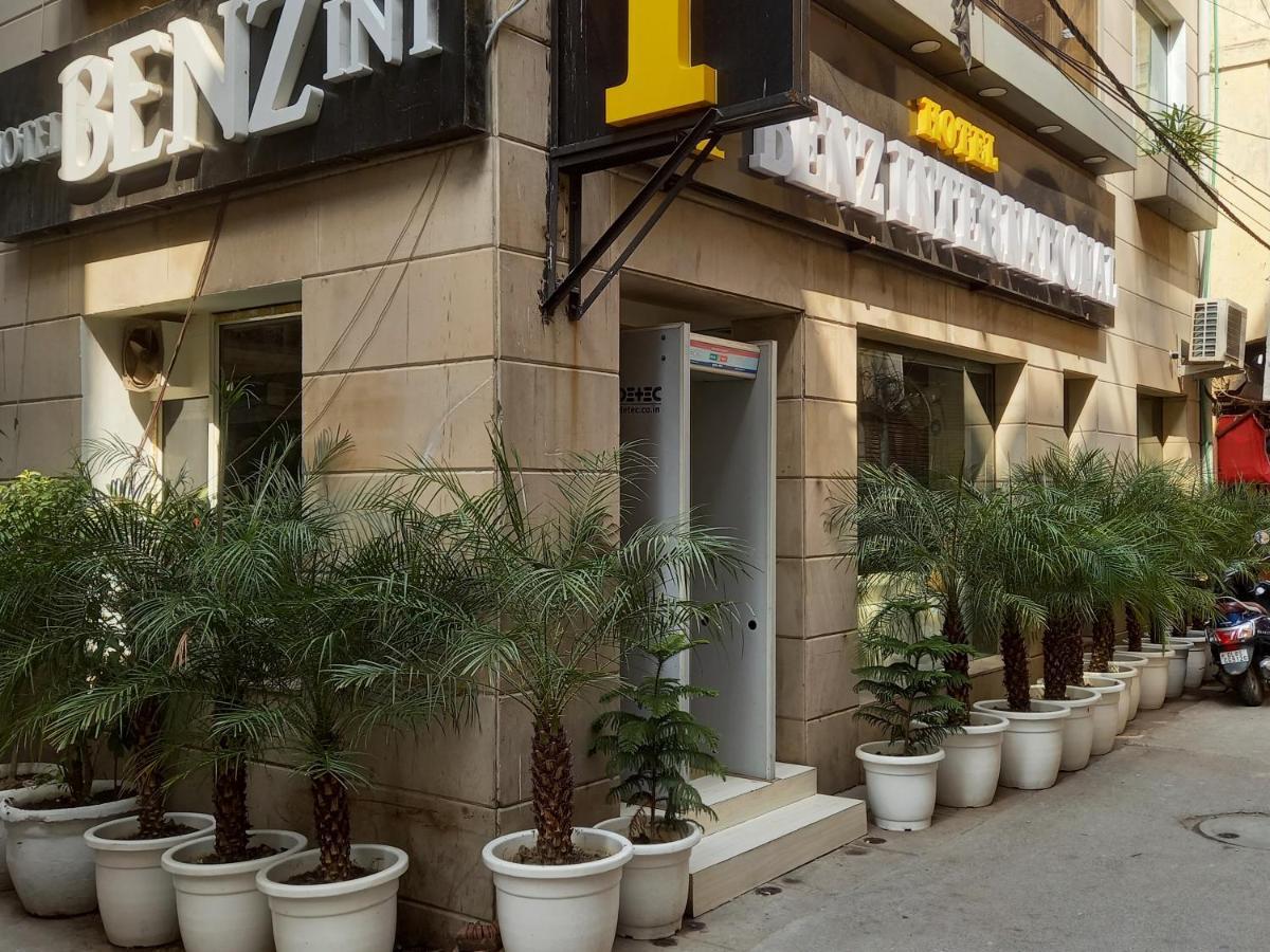 Hotel Benz International Дели Экстерьер фото