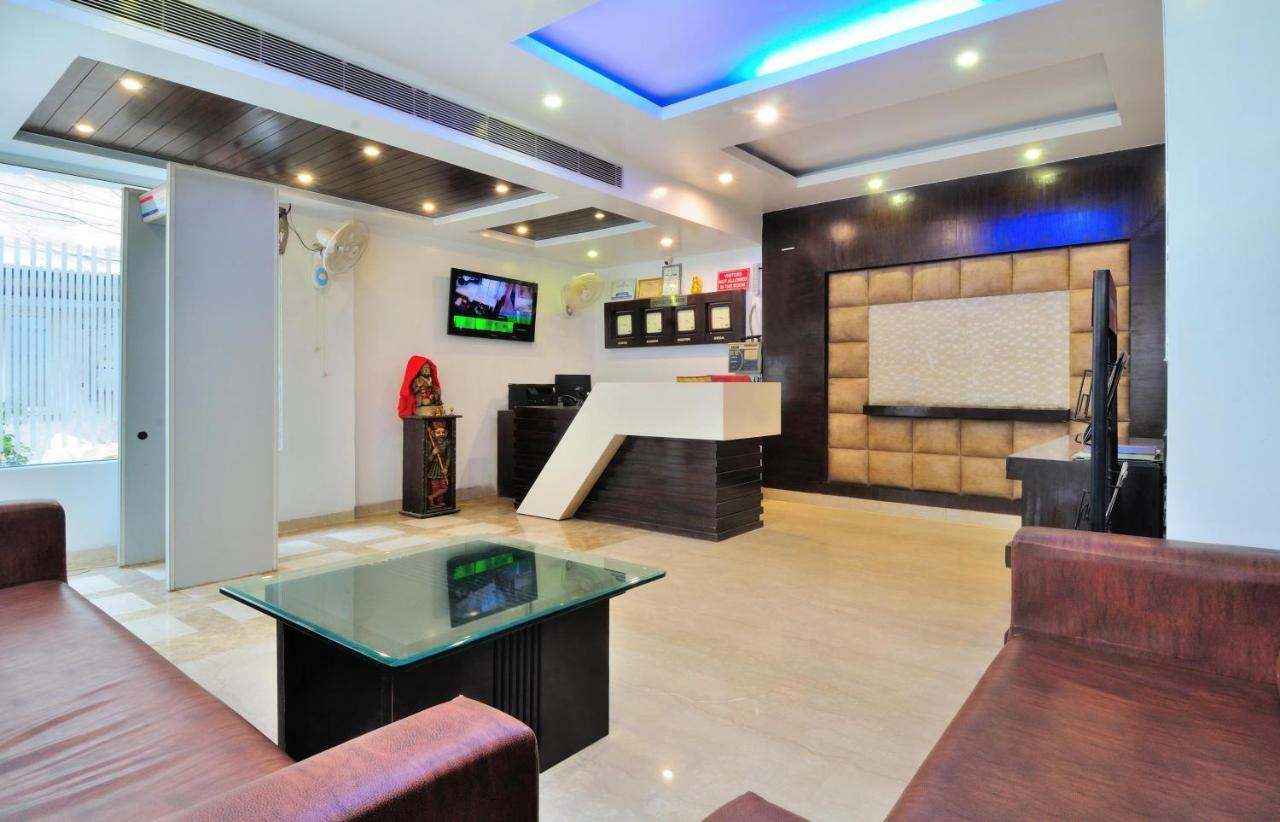 Hotel Benz International Дели Экстерьер фото